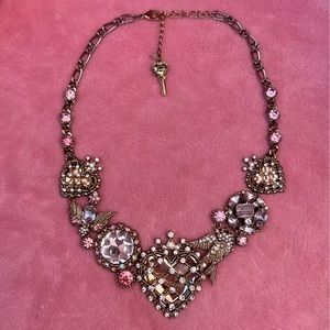 Betsey Johnson statement necklace